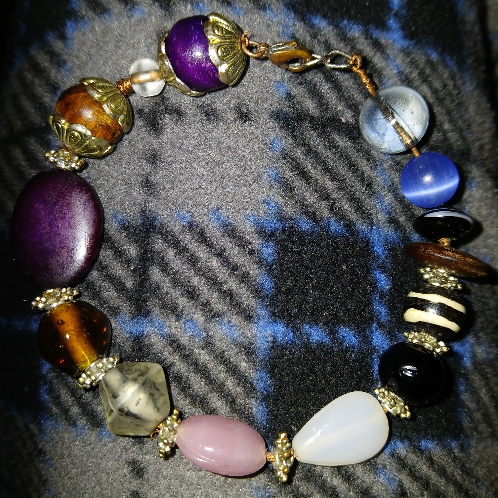 Multi beaded bracelet - Picture 5 of 5